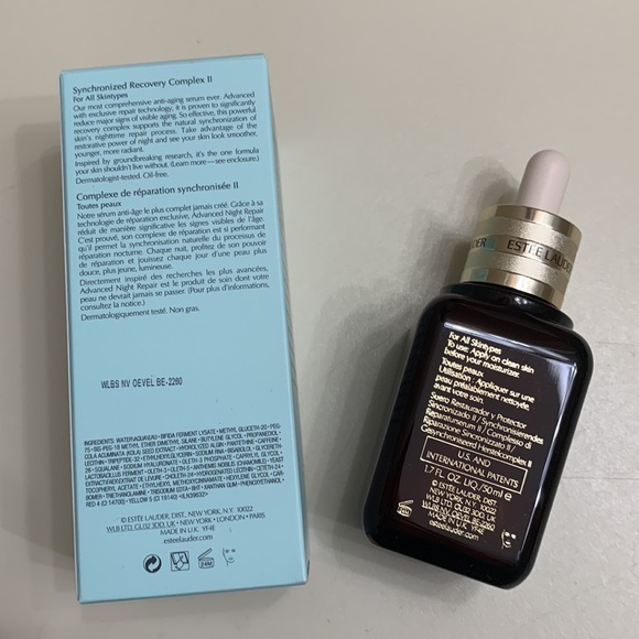 Ester Lauder Advanced Night Repair - Picture 2 of 12